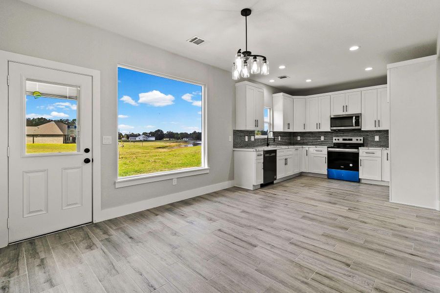 Spacious, unfurnished interior of a new home in , Trinity (Image 25).