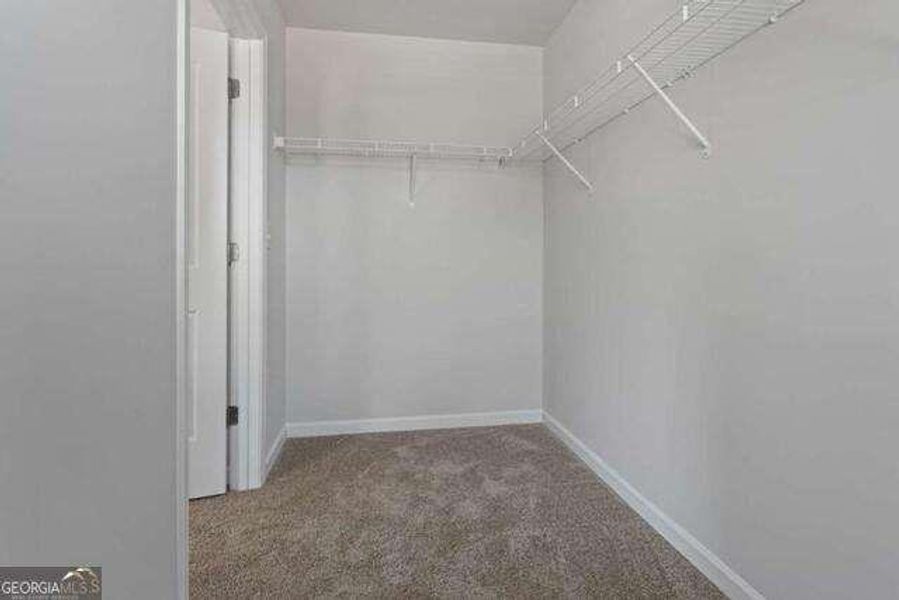 Spacious, unfurnished interior of a new home in Azalea Hills, Temple (Image 20). Spacious, unfurnished interior of a new home in Azalea Hills, Temple (Image 20).