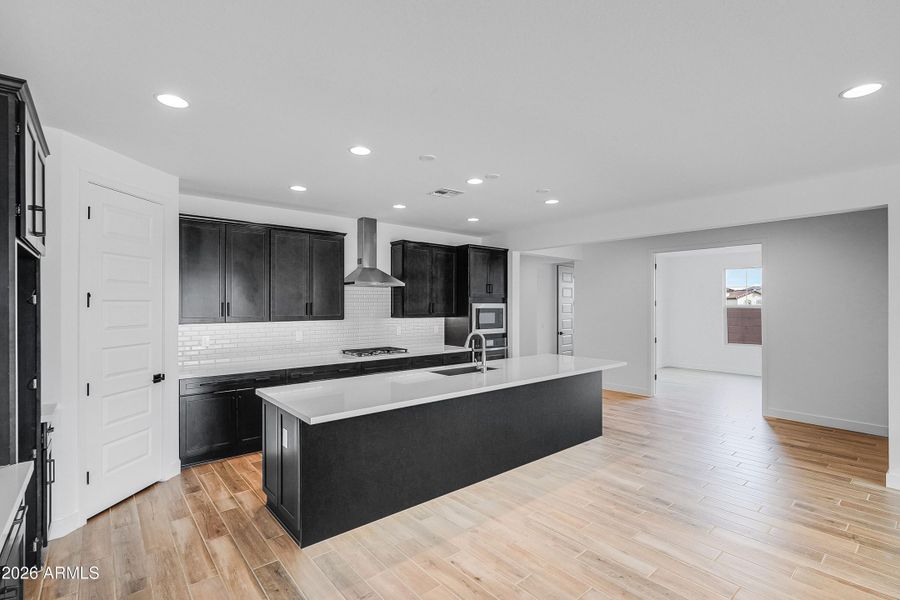 hj-az-phoenix-asante-journey-overland-lo