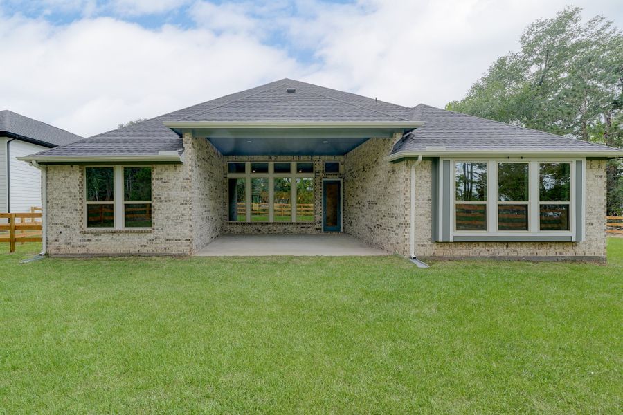 Representative exterior details of a home built from the Wimberley by Beazer Homes in Amira: Hilltop Collection, Tomball (Image 3). Representative exterior details of a home built from the Wimberley by Beazer Homes in Amira: Hilltop Collection, Tomball (Image 3).