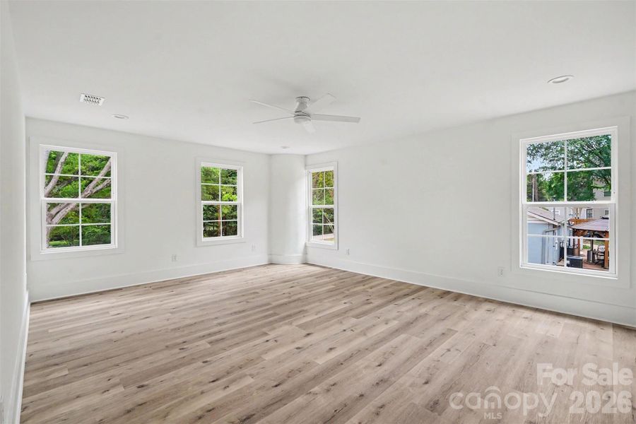 Spacious, unfurnished interior of a new home in , Mint Hill (Image 25).