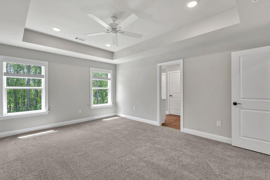 Spacious, unfurnished interior of a new home in , Lawrenceville (Image 15).