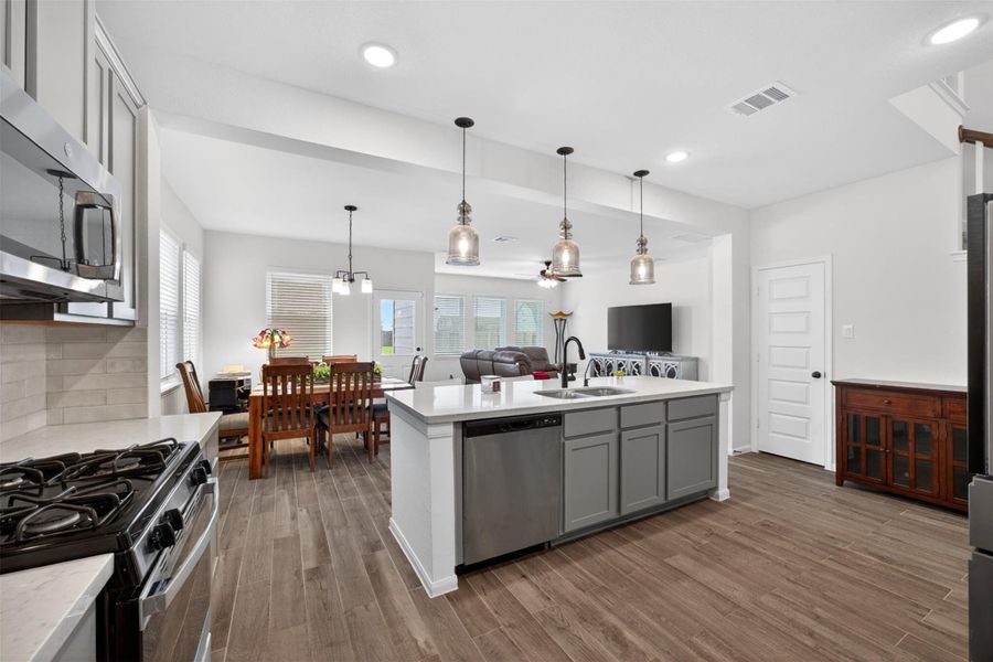 Furnished interior view inside a new home in The Commons at Sedona, League City (Image 27). Furnished interior view inside a new home in The Commons at Sedona, League City (Image 27).