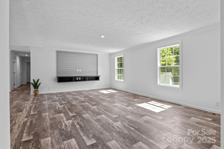 Spacious, unfurnished interior of a new home in , Rockwell (Image 19).