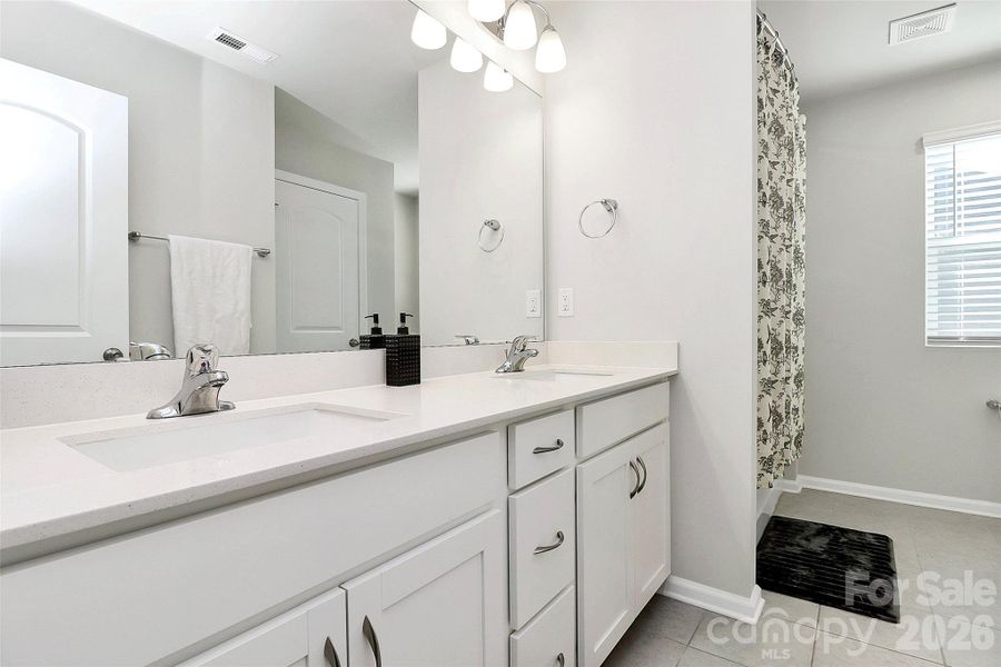 Common Bath Common Bath