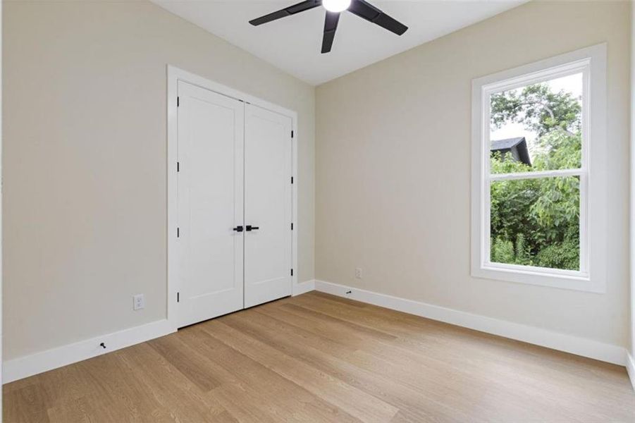 Spacious, unfurnished interior of a new home in , Atlanta (Image 31).