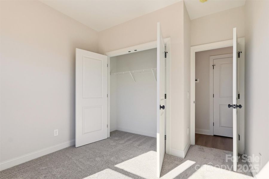 Spacious, unfurnished interior of a new home in , Granite Falls (Image 24).