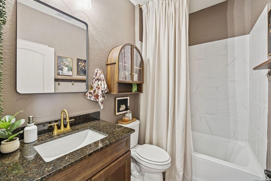 Furnished interior view inside a new home in Davis Ranch, San Antonio (Image 16). Furnished interior view inside a new home in Davis Ranch, San Antonio (Image 16).