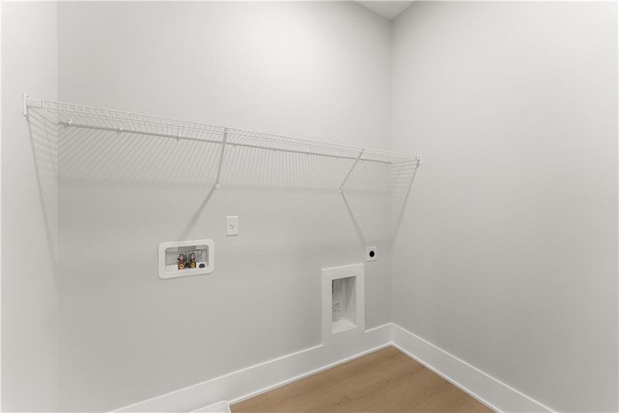 Spacious, unfurnished interior of a new home in , Flowery Branch (Image 37).