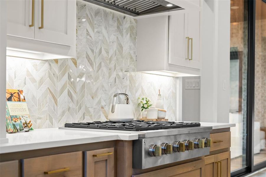 Close-up of interior finishes inside a home in Star Trail, Prosper (Image 20).