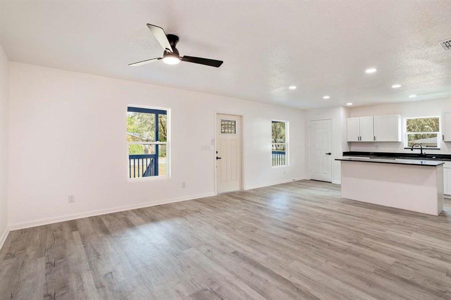 Spacious, unfurnished interior of a new home in , Webster (Image 20).