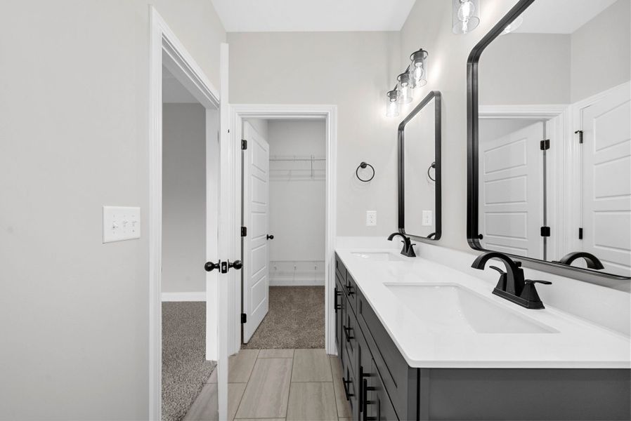 Representative furnished interior of a home built from the Cumberland by Rockwood Homes in New Hope Estates, Nashville (Image 10).