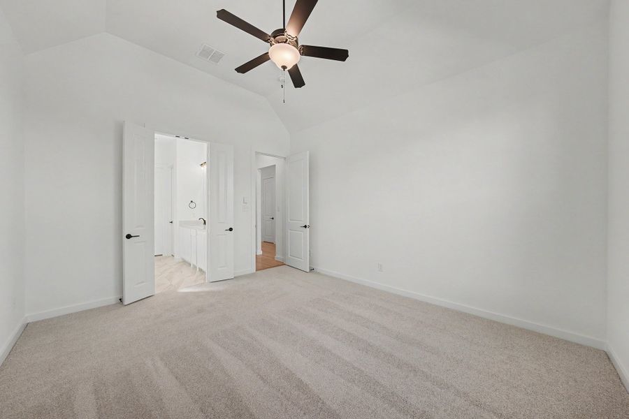 Spacious, unfurnished interior of a new home in Light Farms Brenham - 40' Lots, Celina (Image 24).