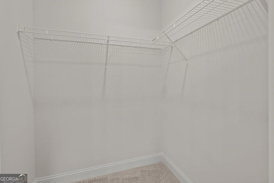 Spacious, unfurnished interior of a new home in Canterbury Villas, Carrollton (Image 26).