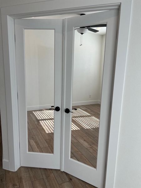 Spacious, unfurnished interior of a new home in Wood Leaf Reserve, Tomball (Image 12). Spacious, unfurnished interior of a new home in Wood Leaf Reserve, Tomball (Image 12).