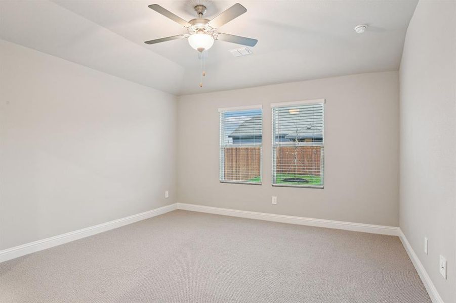 Spacious, unfurnished interior of a new home in Lakehaven - Signature Series, Farmersville (Image 36).