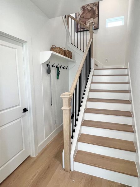 Spacious, unfurnished interior of a new home in Thornton Oaks, Houston (Image 22).