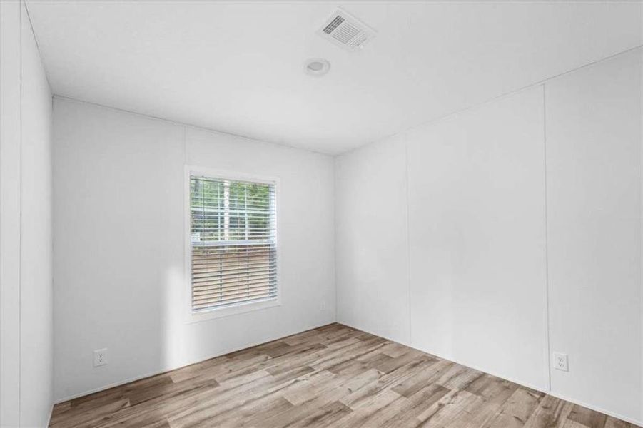 Spacious, unfurnished interior of a new home in , Eatonton (Image 29).