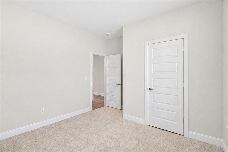 Spacious, unfurnished interior of a new home in Waters Edge, Mansfield (Image 28).