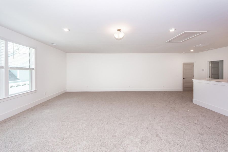 Spacious, unfurnished interior of a new home in , Ridgeville (Image 35).
