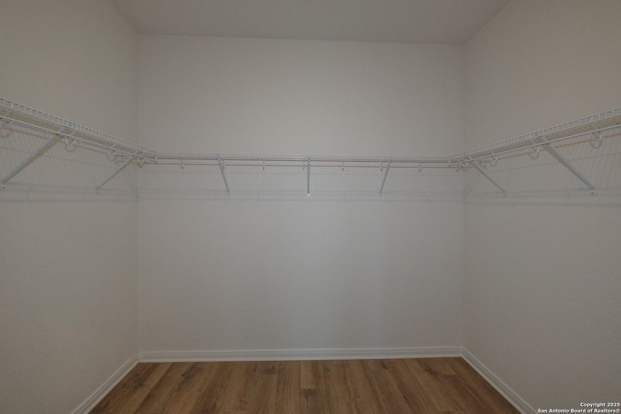 Spacious, unfurnished interior of a new home in Winding Brook, San Antonio (Image 22). Spacious, unfurnished interior of a new home in Winding Brook, San Antonio (Image 22).