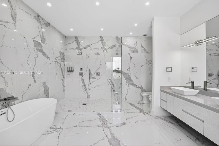 Furnished interior view inside a new home in , Pompano Beach (Image 15).