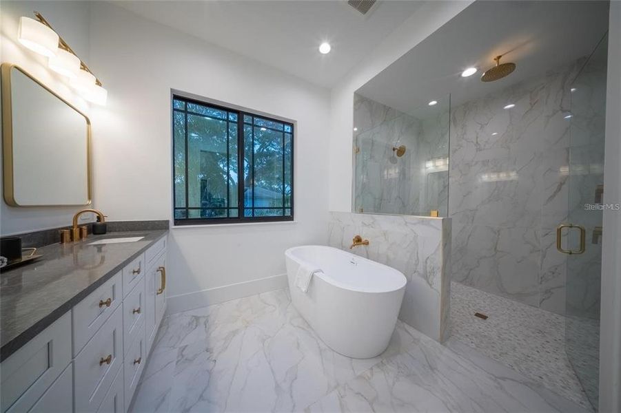 Furnished interior view inside a new home in , Sarasota (Image 52).