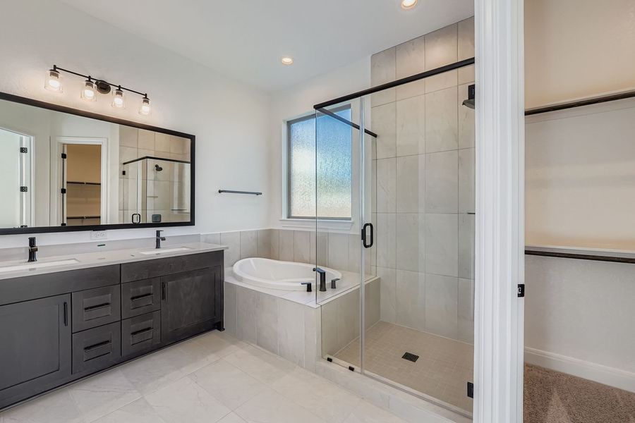 Furnished interior view inside a new home in 6 Creeks, Kyle (Image 4).