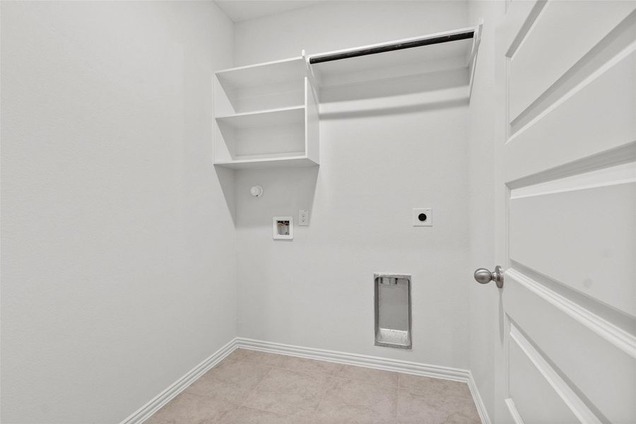 Spacious, unfurnished interior of a new home in River Ranch, Dayton (Image 26).