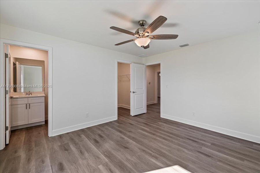 Spacious, unfurnished interior of a new home in Cape Coral, Cape Coral (Image 32). Spacious, unfurnished interior of a new home in Cape Coral, Cape Coral (Image 32).