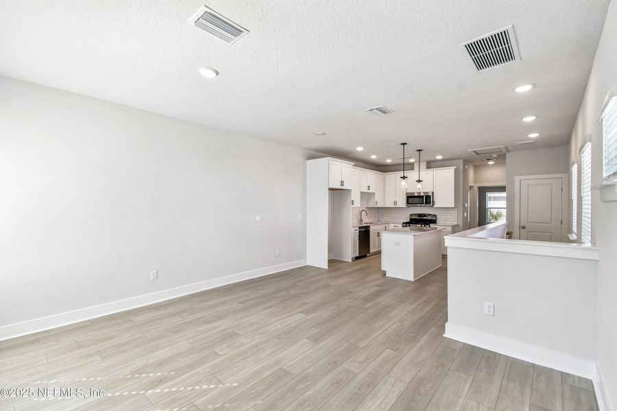 Spacious, unfurnished interior of a new home in Kettering at eTown - Garden Collection, Jacksonville (Image 12). Spacious, unfurnished interior of a new home in Kettering at eTown - Garden Collection, Jacksonville (Image 12).