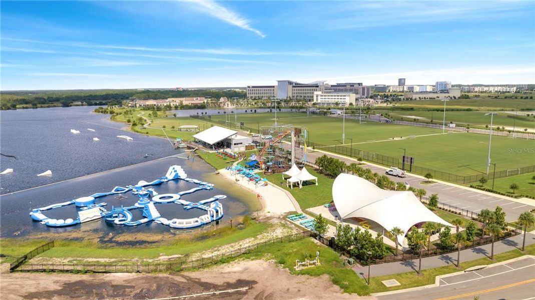 Community amenities in , Orlando (Image 36).