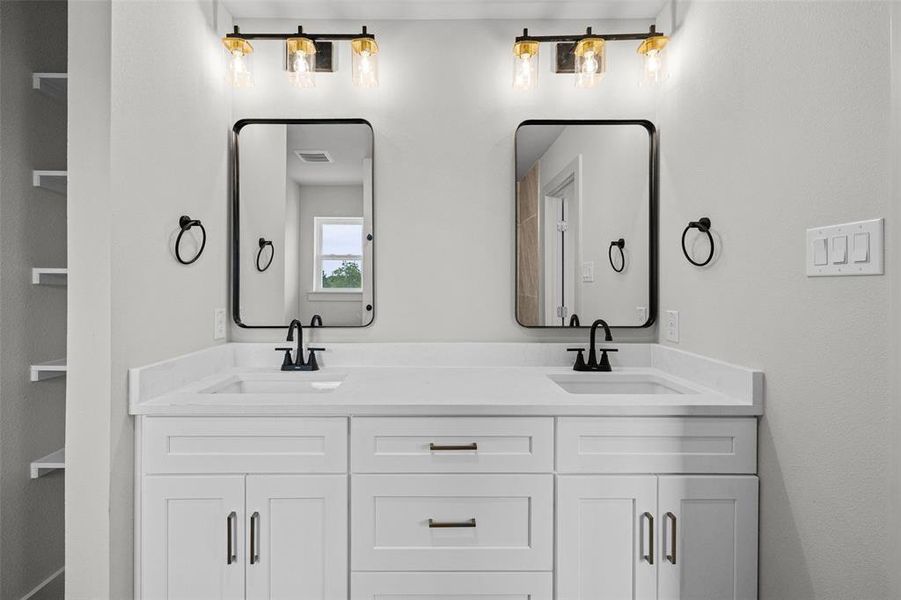 Furnished interior view inside a new home in , Granbury (Image 8).