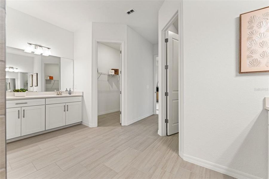 Furnished interior view inside a new home in , Lakewood Ranch (Image 33). Furnished interior view inside a new home in , Lakewood Ranch (Image 33).