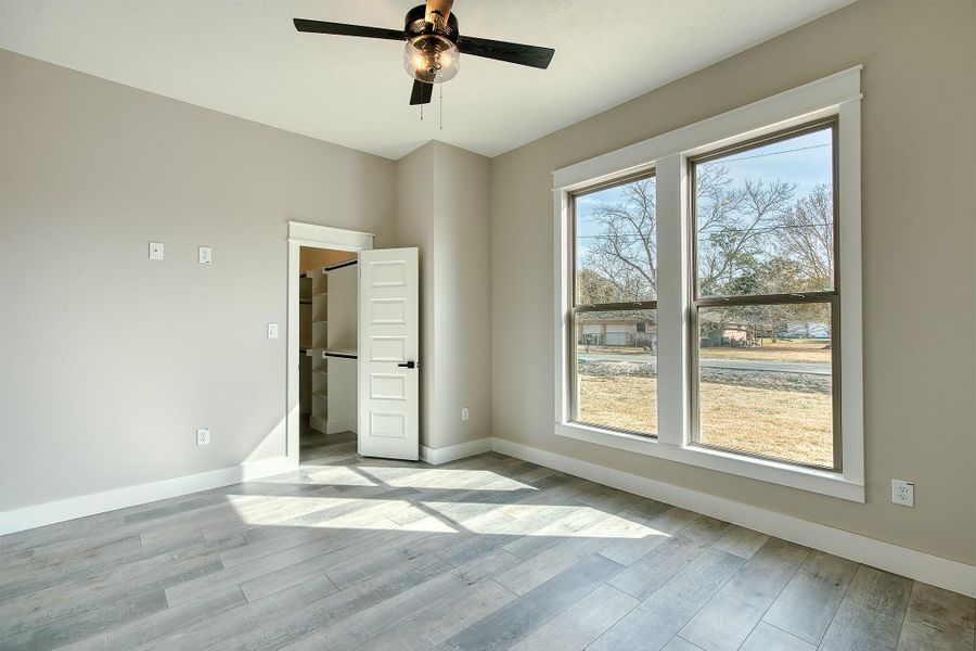 Spacious, unfurnished interior of a new home in , Beaumont (Image 20).