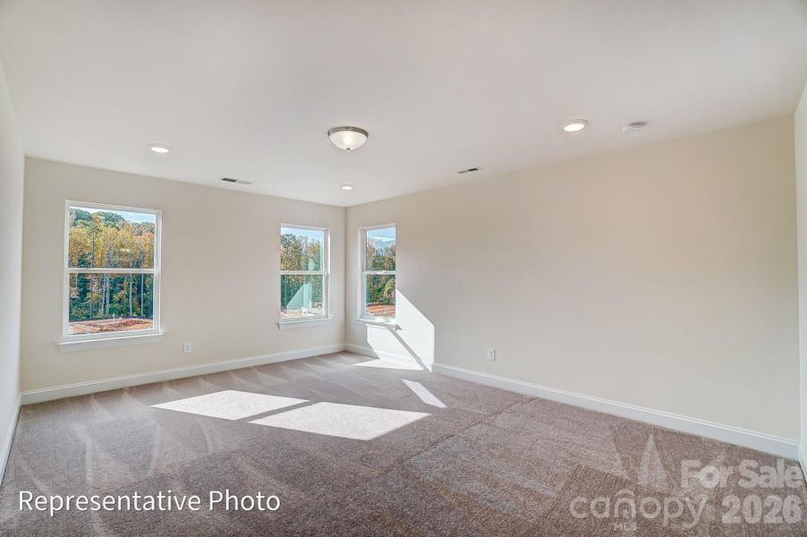 Spacious, unfurnished interior of a new home in Enclave at Riverdale, Huntersville (Image 12).