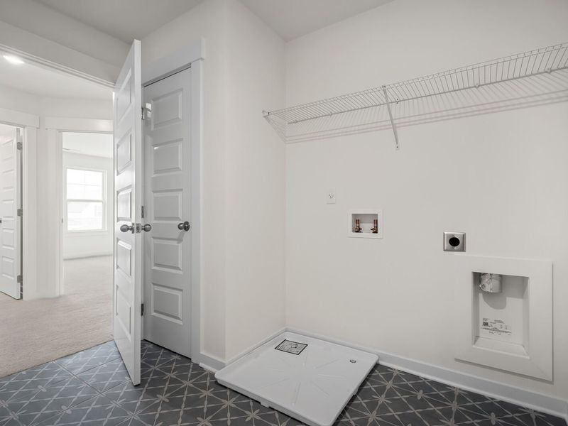 Spacious, unfurnished interior of a new home in Woods Crossing, Gallatin (Image 39).