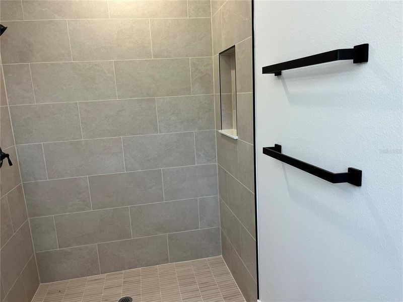 Spacious, unfurnished interior of a new home in , Kissimmee (Image 25).