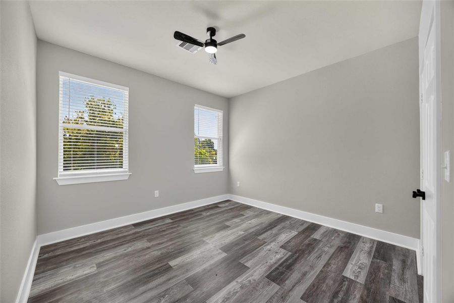 Spacious, unfurnished interior of a new home in , Houston (Image 22).