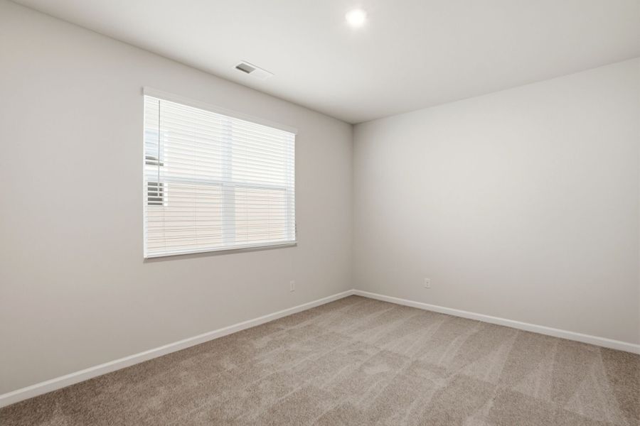 Spacious, unfurnished interior of a new home in Westfall, Gastonia (Image 20).