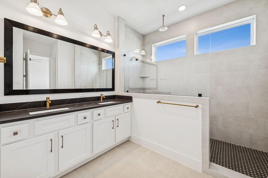 Furnished interior view inside a new home in Retreat at Oak Park, Houston (Image 8).