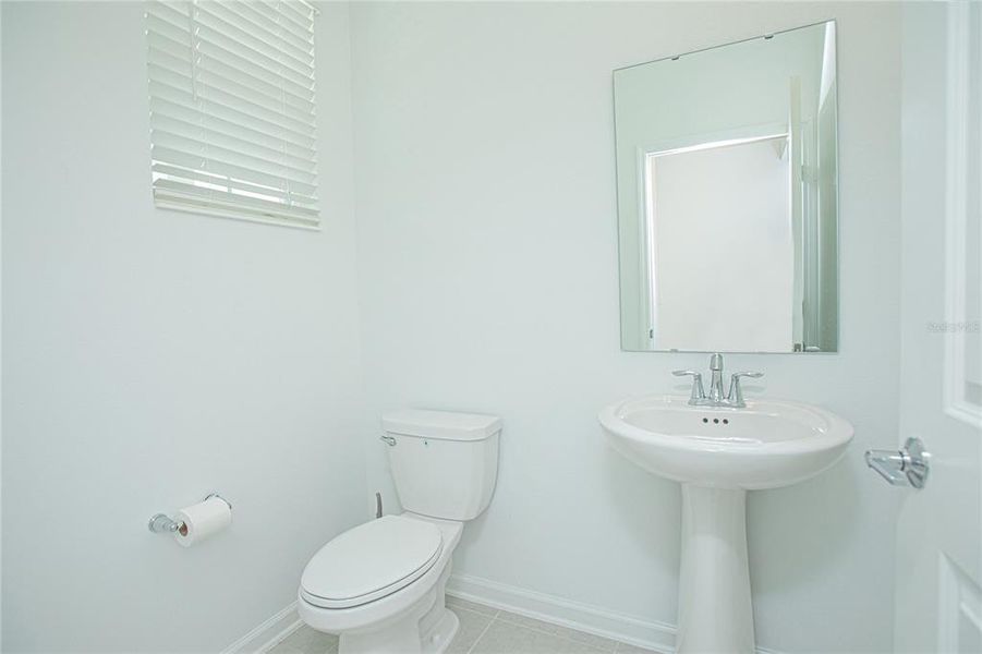 Furnished interior view inside a new home in Tohoqua, Kissimmee (Image 9).