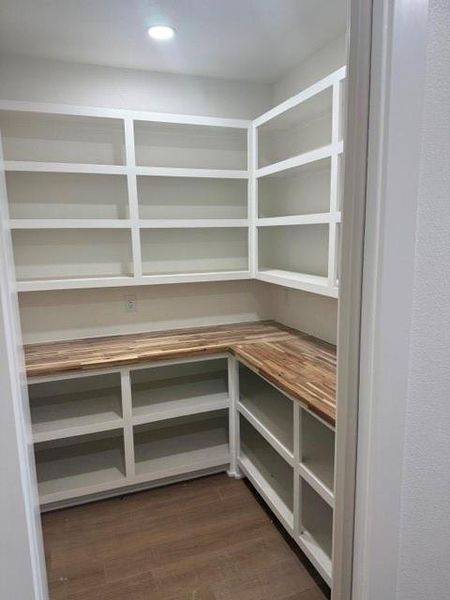 Image 14 of a home in .