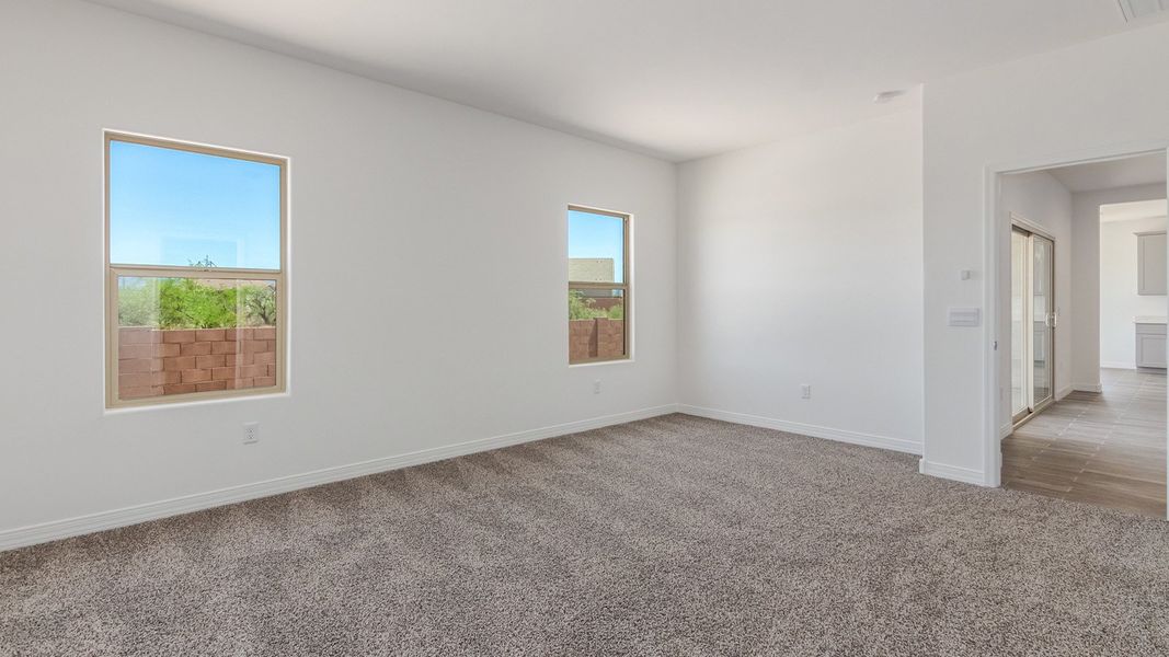 Representative unfurnished interior of a home built from the Catalina - Plan H50T4 by D.R. Horton in Sahuarita Acres, Sahuarita (Image 29).