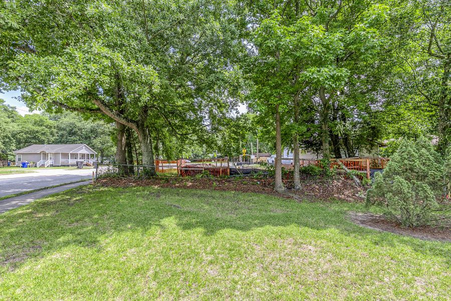 Natural landscape and outdoor views near  in North Charleston (Image 19).