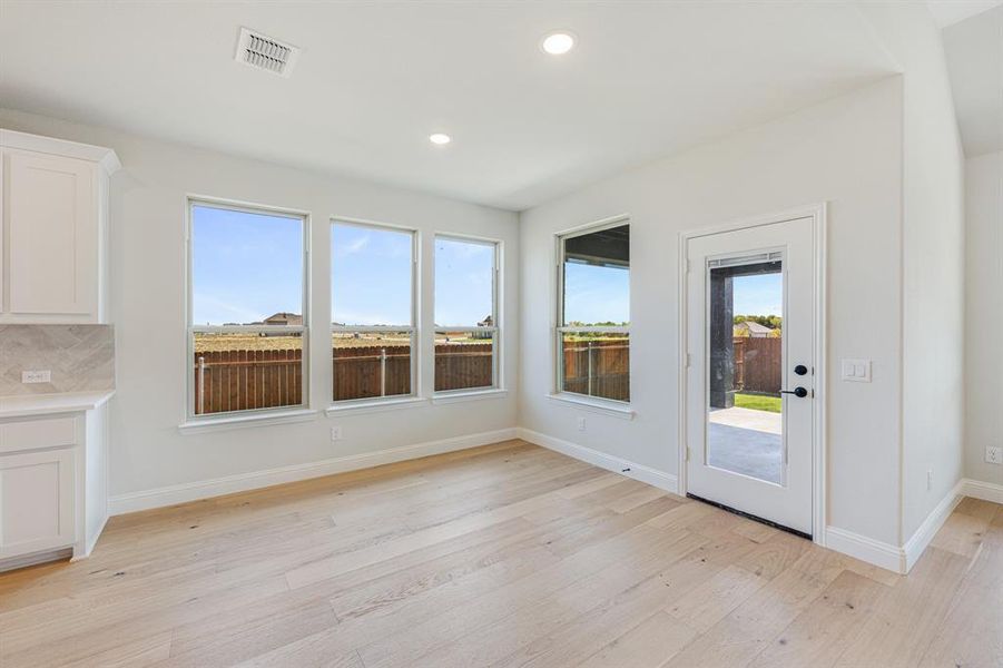 Spacious, unfurnished interior of a new home in Hunters Ridge, Crowley (Image 38).