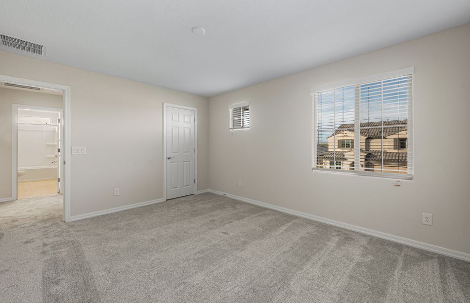 Spacious, unfurnished interior of a new home in Visara, Surprise (Image 25). Spacious, unfurnished interior of a new home in Visara, Surprise (Image 25).