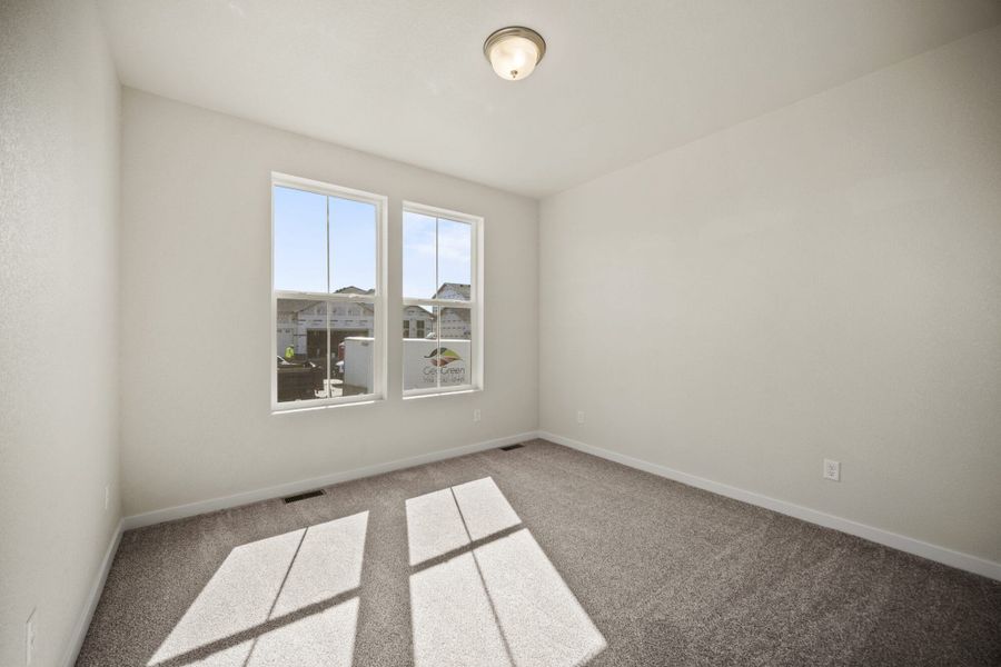 Spacious, unfurnished interior of a new home in The Glen-12, Colorado Springs (Image 20).