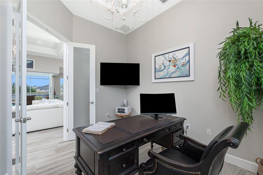 Furnished interior view inside a new home in , Port Charlotte (Image 41).