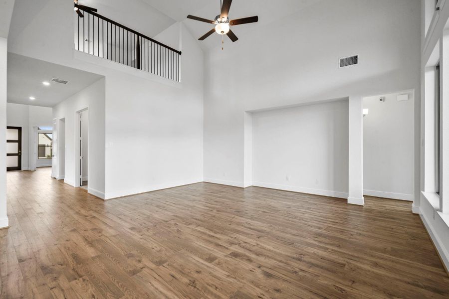 Spacious, unfurnished interior of a new home in Bridgeland 55', Cypress (Image 26).